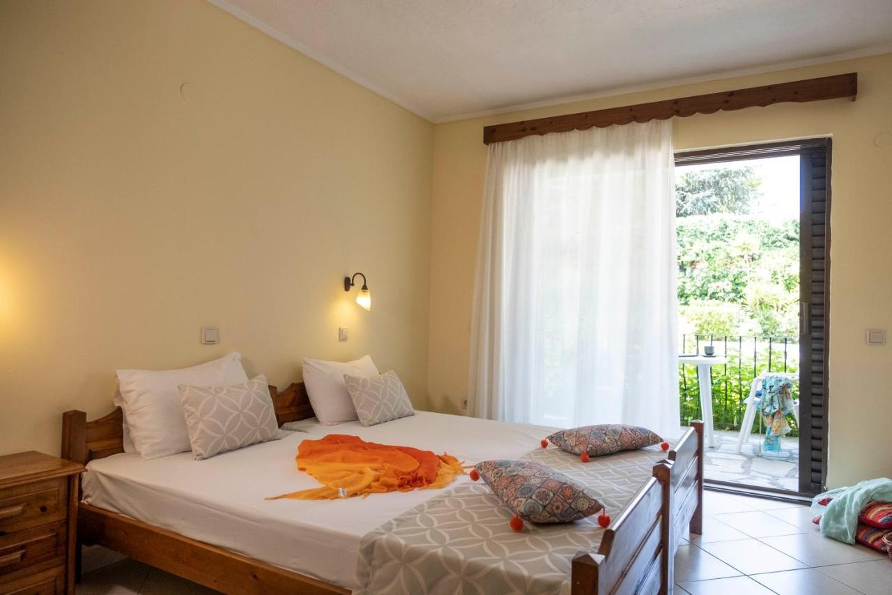 Aristides Hotel Fourka Ngoại thất bức ảnh