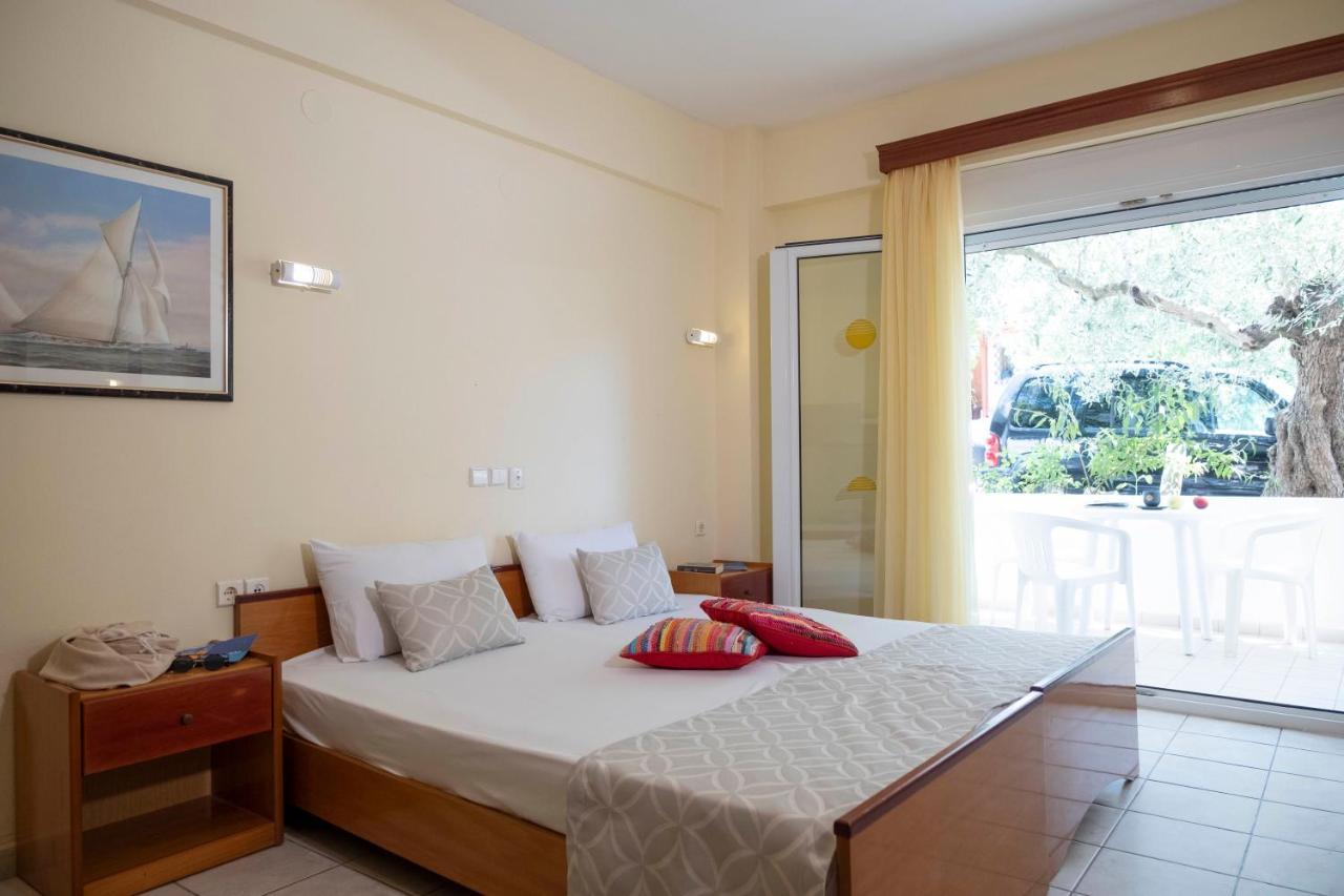 Aristides Hotel Fourka Ngoại thất bức ảnh