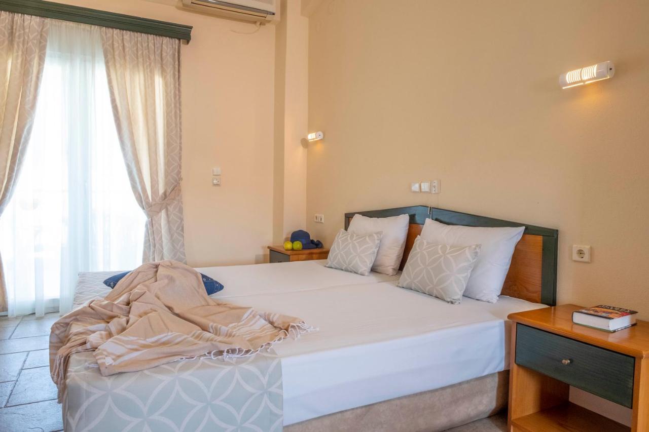 Aristides Hotel Fourka Ngoại thất bức ảnh